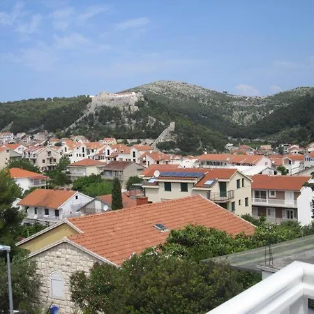 In With Sea View, Terrace, Air Conditioning, Wi-fi 아파트 흐바르