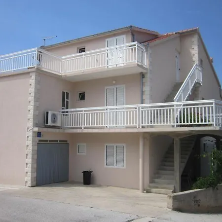 In With Sea View, Terrace, Air Conditioning, Wi-fi 아파트 *